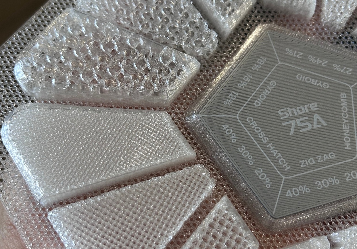 3D 打印晶格结构密度与硬度样片